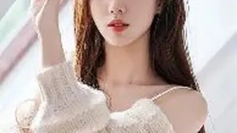 贝克汉姆二子与女友逛街，维多利亚好奇有何趣事？