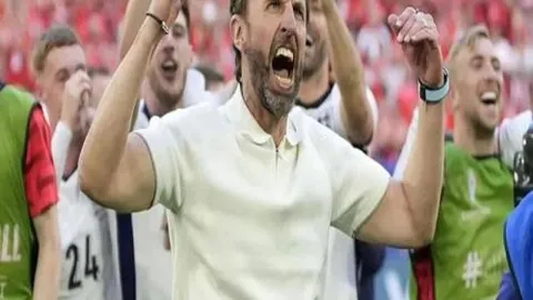 开云平台官方网皇马赞助商 资讯 093003 b14