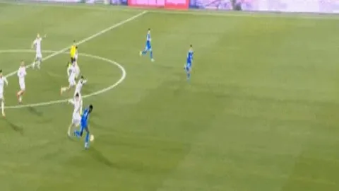 阿联酋超焦点对决：中游激战保级生死战，20胜13败的悬念对决！