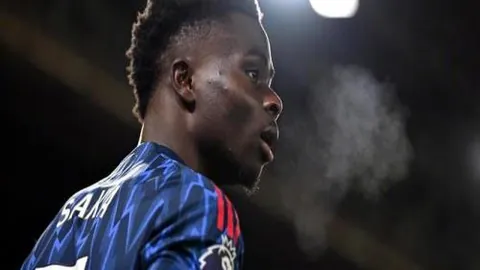 沪上双星闪耀中超转会市场，国安紧追其后，泰山稳居第四！